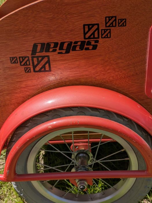 Bicicletă cargo pegas