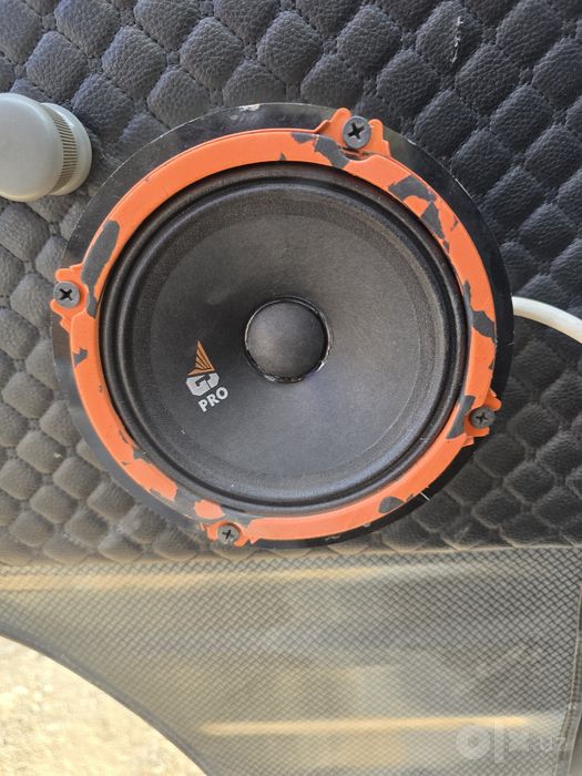 Sotiladi sabwufer kalonka 13 sm estradni mafon Pioneer bt5250