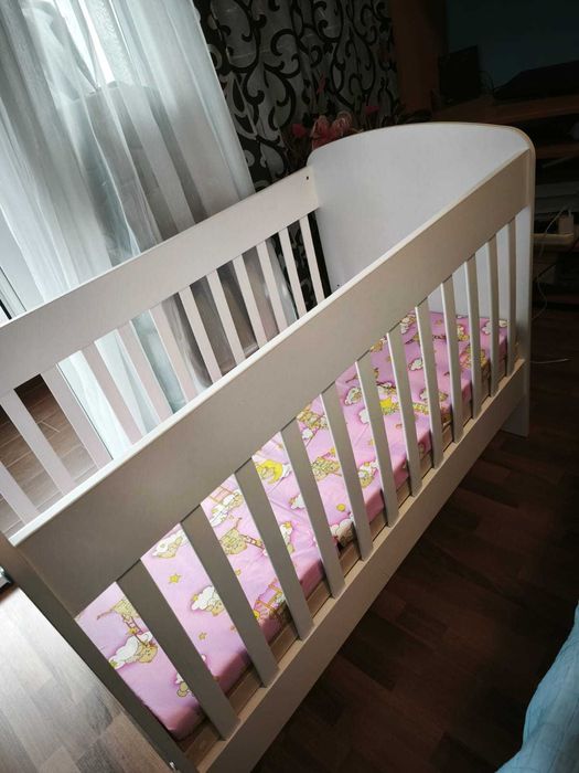 Oferta.Pătuț cu saltea ,Nou 120/80!