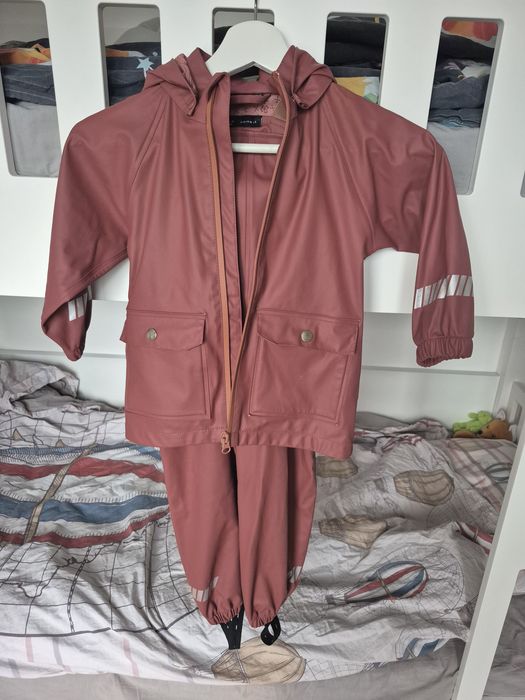 Водоустойчиво яке и панталон размер 92