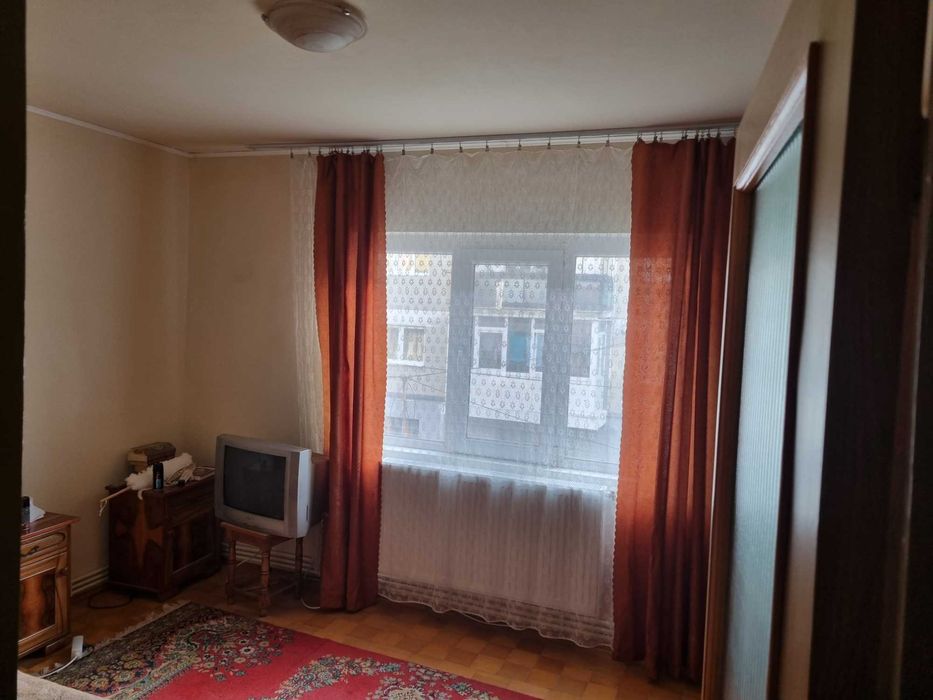 Apartament 2 camere -de vanzare