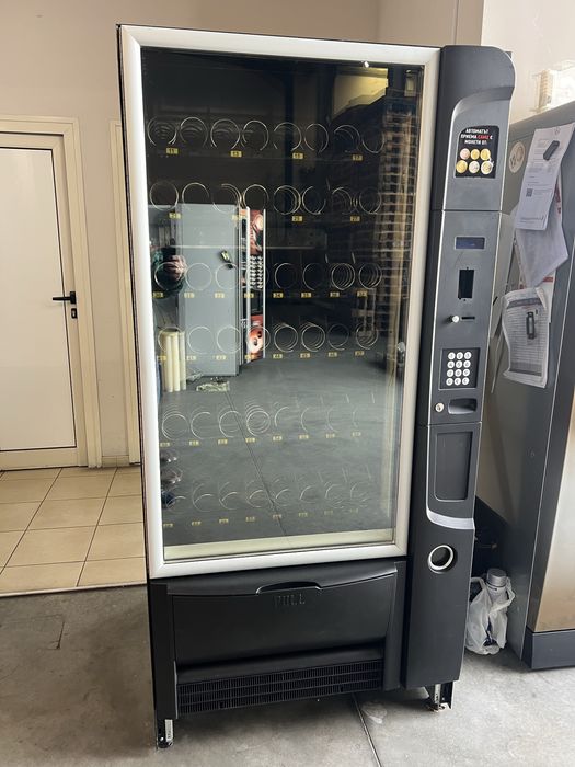 Хладилен вендинг автомат Necta Rondo