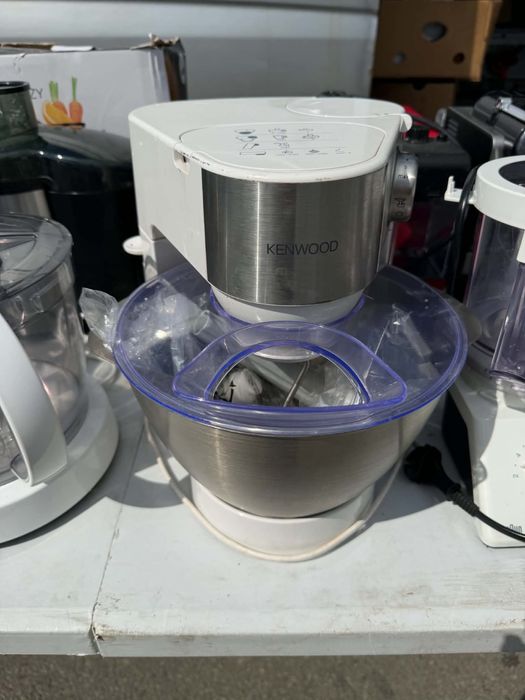 Mixer cu bol inox Kenwood – funcțional