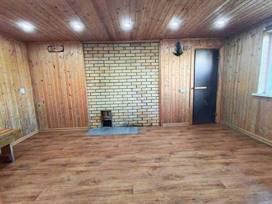 В продаже летний домик, Бесколь