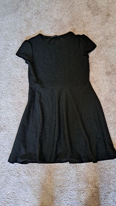 Прекрасна черна блестяща рокля - 12-13 години