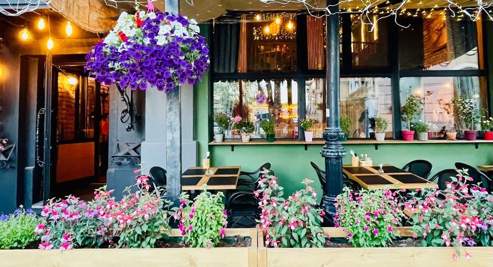 Продава се Заведение в Пловдив, Център - 280 кв.м за 71 €/кв.м - Снимка #3