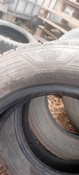 Продам балоны на газель