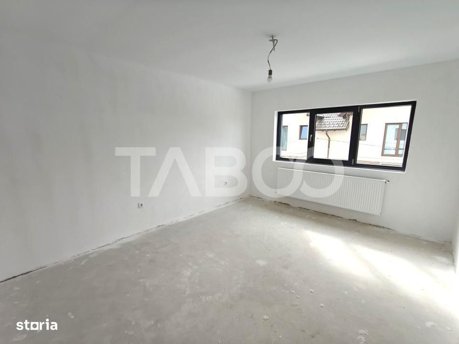 Apartament intabulat 3 camere balcon - etaj 1 - parcare - Comision 0