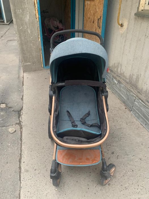 Продам детскую коляску