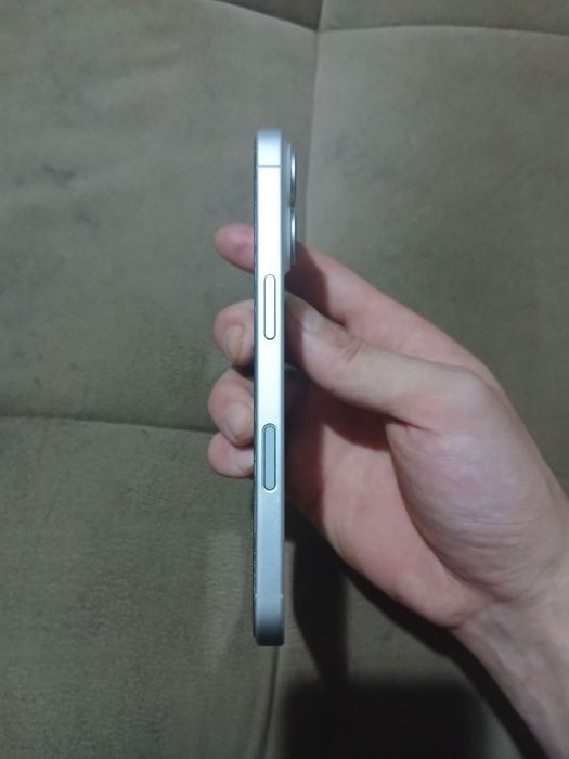 Iphone 16 128GB white 1 сим карта + e-sim