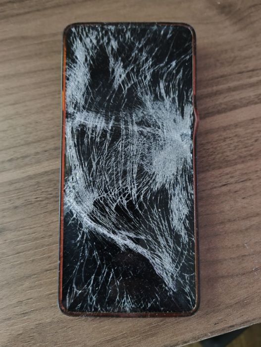 Телефони за части или ремонт