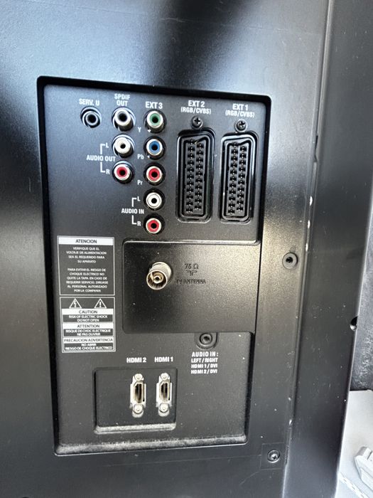 Продаю телевизор Philips оригинал!