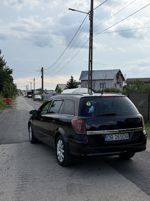Opel Astra h 1.7 cdti (Citiți Descrierea)