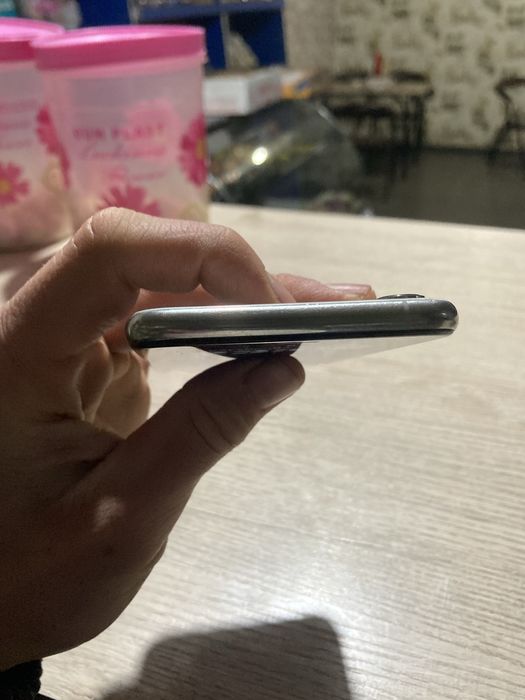 iphone xs                                 .