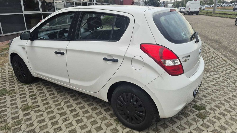 HYUNDAI i20 2013 — imagine 4