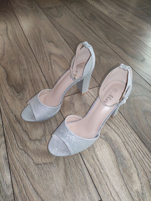 Sandale argintii Nr 39