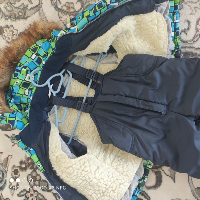 Зимнюю куртку со штанами