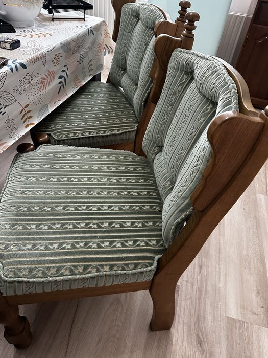 4 броя столове естествено дърво