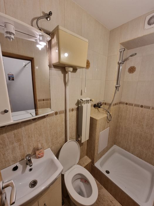 Apartament 4 camere de inchiriat în zona Dumbrava-Nord