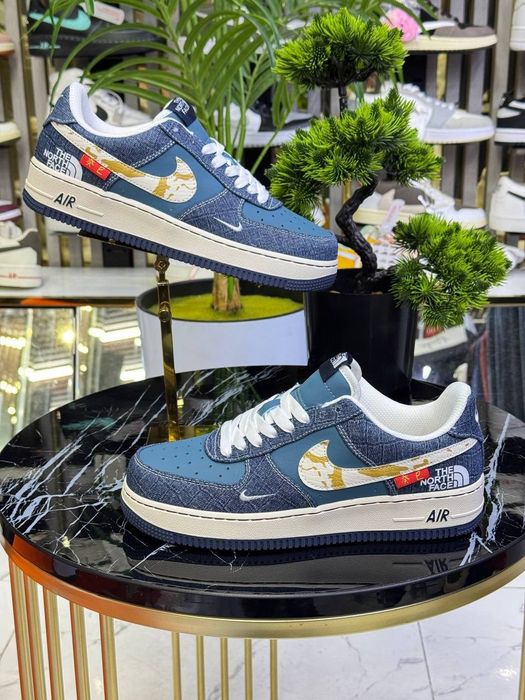 Air Jordan low 1