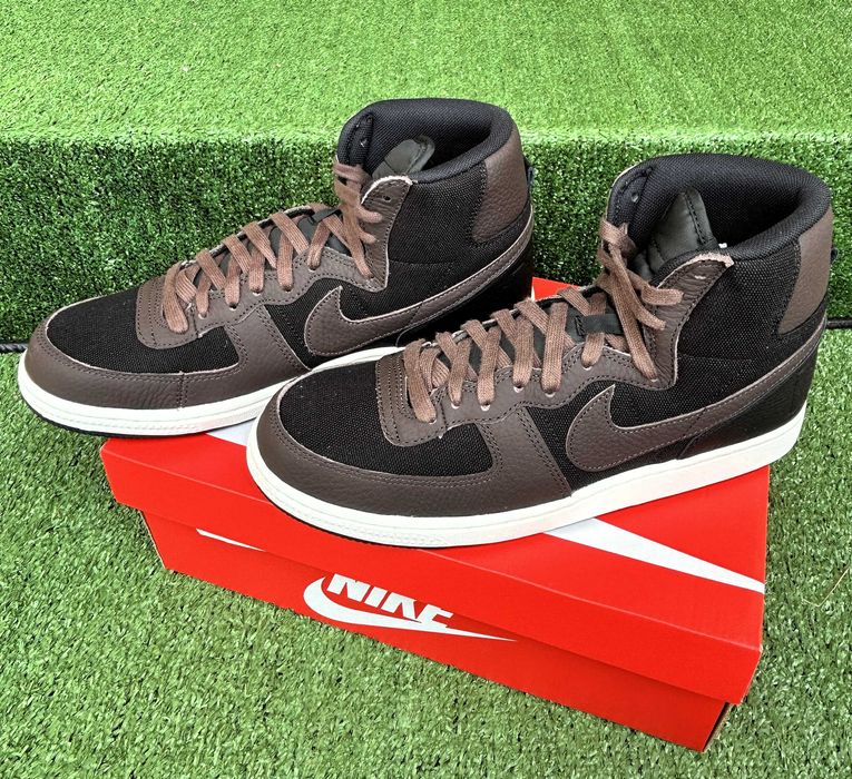 Sneakers sport Nike Terminator, marimea 44, culoare maro