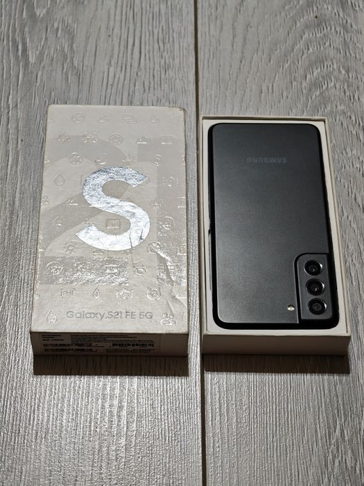 Samsung S21 FE 256 gb Ram 8 5G EAC