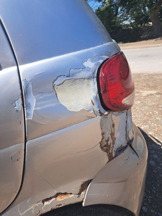 Matiz sotiladi narxini kelishtiramiz sastayanasi orta holatda yurub tu