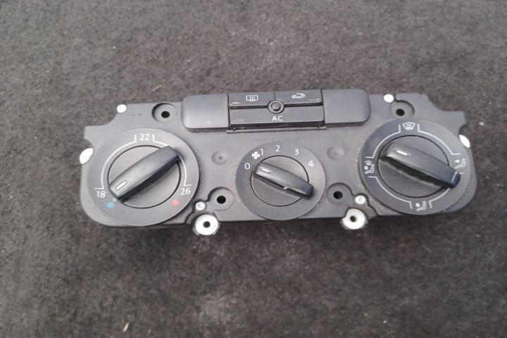 Comanda AC 1K0820047FT 5HB009352 1K0820047FT 5HB009352 Volkswagen VW