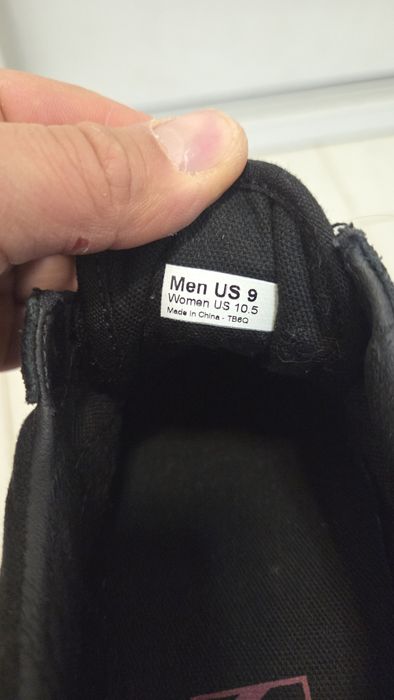 Кожени кецове Vans