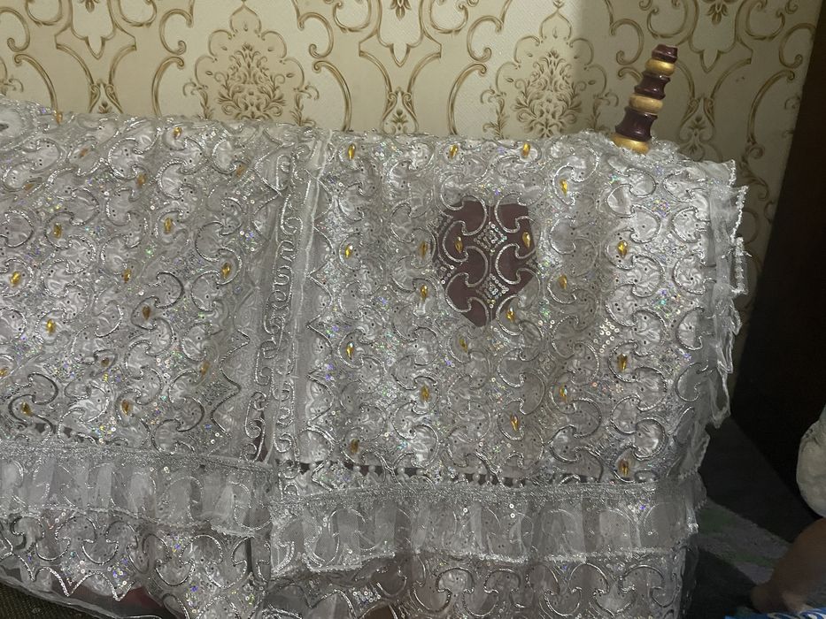 Beshi bor yengidey srochna sotiladi