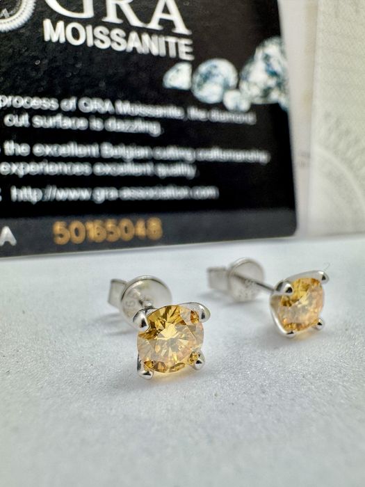 Сребърни обеци с мойсанит (Диамант) 1 карат