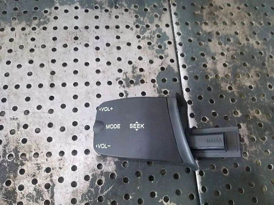 Maneta comanda radio ford focus 2