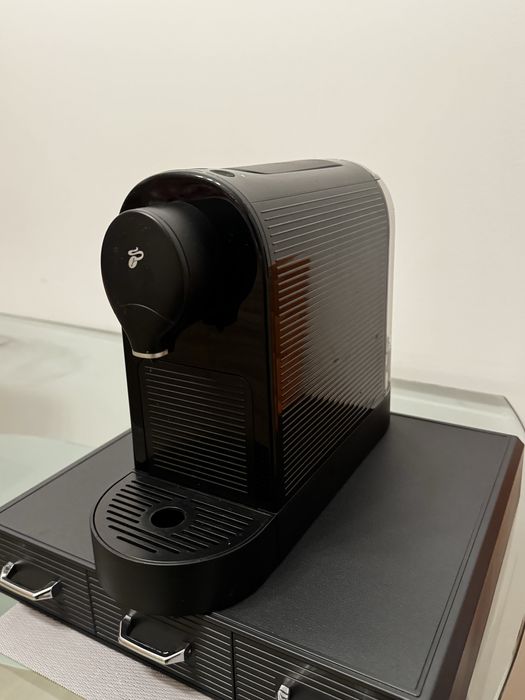 Espressor capsule Tchibo Cafissimo Pure Plus 0.8l negru