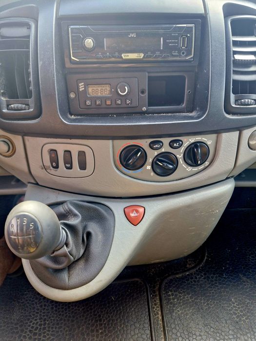 Renault trafic  2008