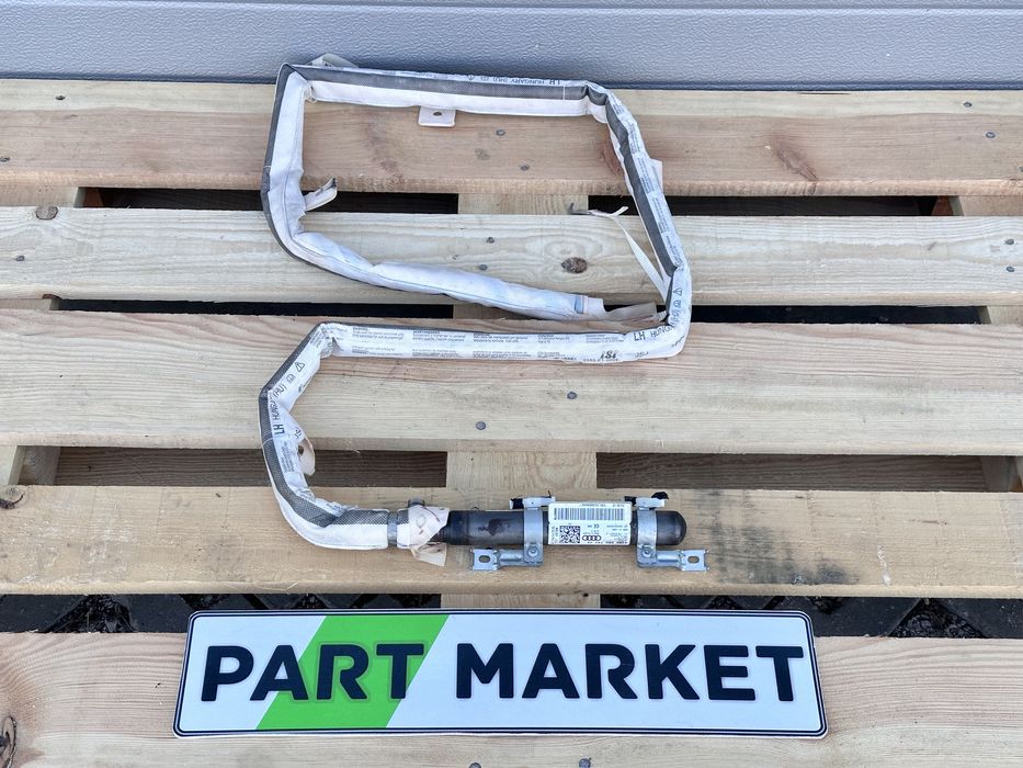 Лява щора завеса AUDI Q5 SQ5 8R0880741J