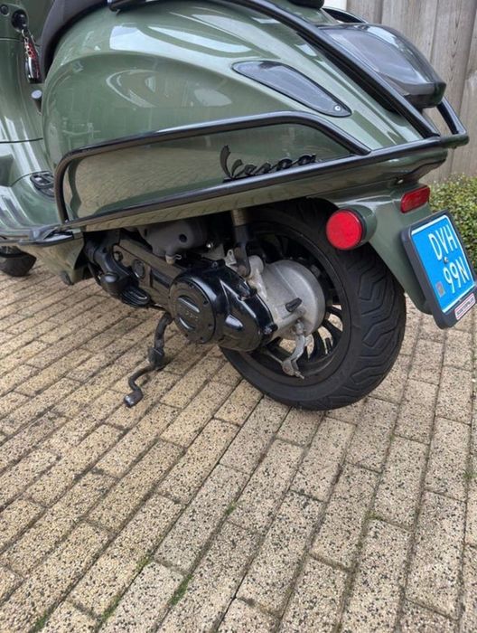 Vespa Sprint District Green