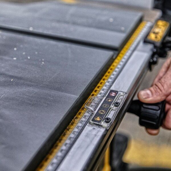 Настолен циркуляр с плот DeWALT DWE7492, 2000 W, Ø 250 mm