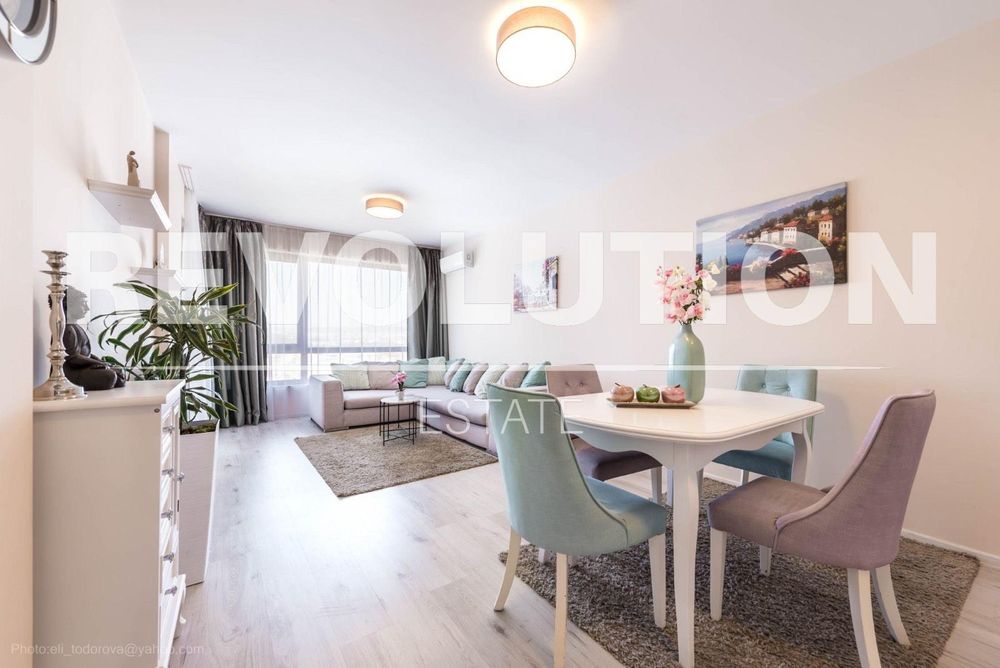 Дава се под наем Двустаен апартамент в Варна, Аспарухово - 75 кв.м за 700 € - Снимка #1