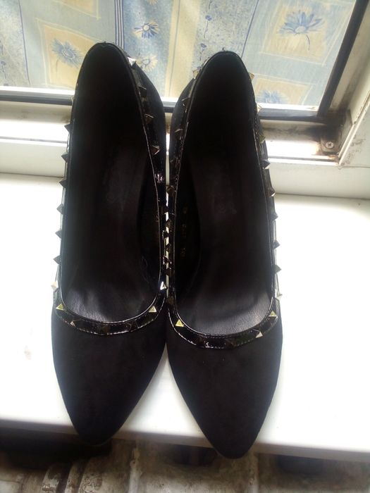 Продаются туфли женские
