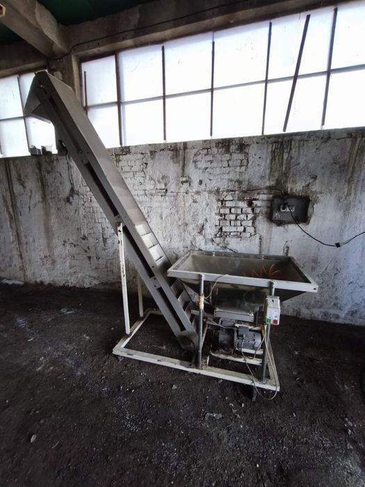 Пакетжна машина за слънчоглед и семена