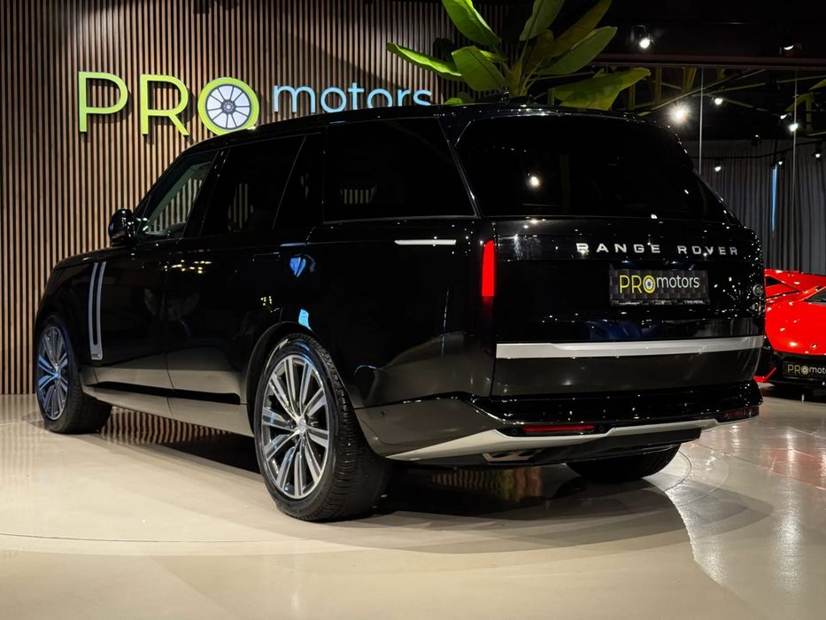 Land Rover Range Rover 2022 benzină, 111.045 € — imagine 4