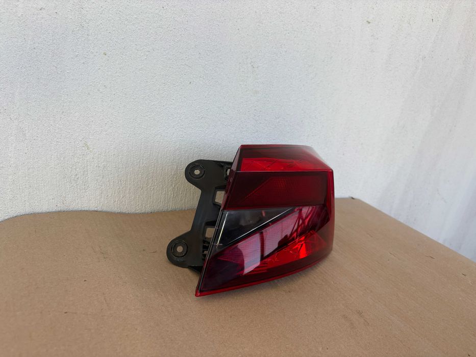 Stop dreapta pe aripa Skoda Fabia 4 dupa 2021 cod 6VE945096