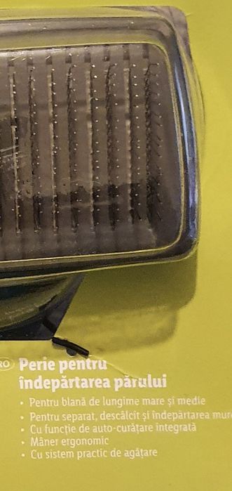 Perie  animale, caini, pisici, etc  autocuratare cu   buton  noua