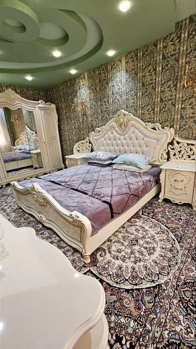 Yunusobod shahriston metro.Oilaga yoki talabalarga