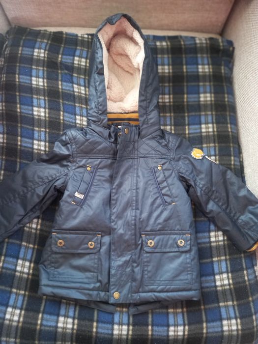 Продам курточку на  мальчика