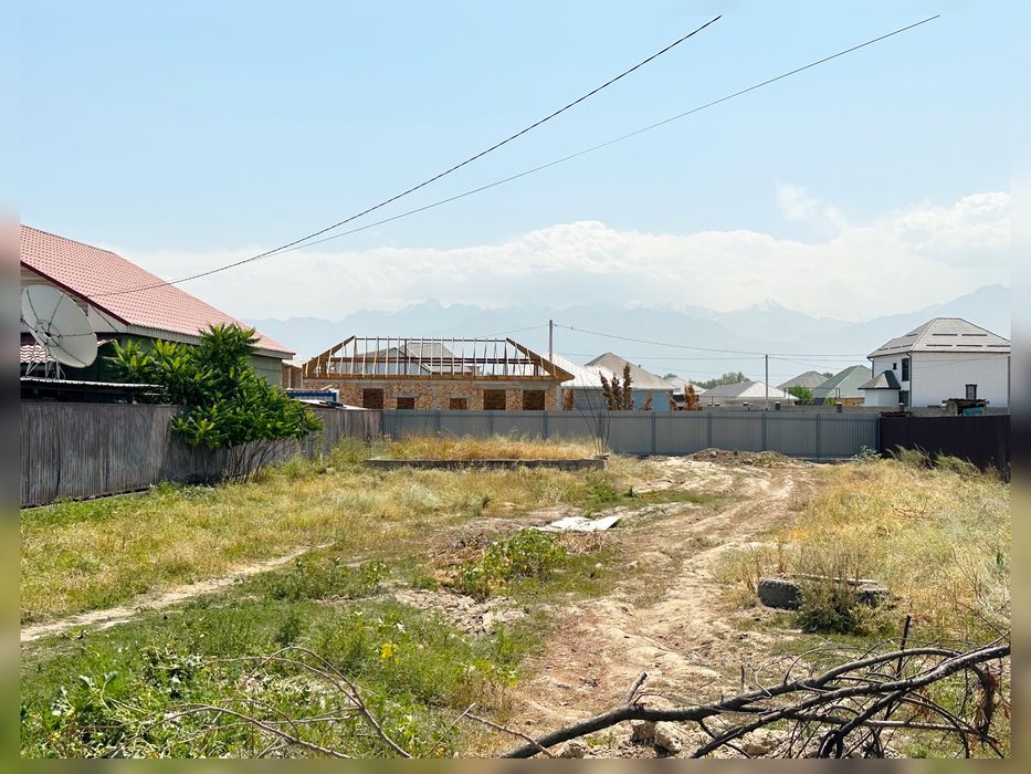 Продам участок с фундаментом в пос. Коксай