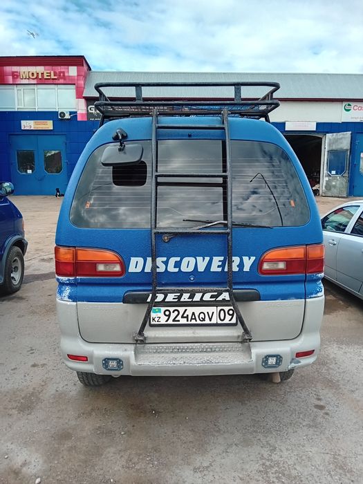 Продам автомашины  делика.