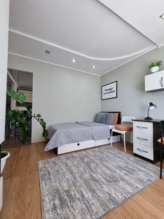 Сдам квартиру 4 х ком. Комфорт