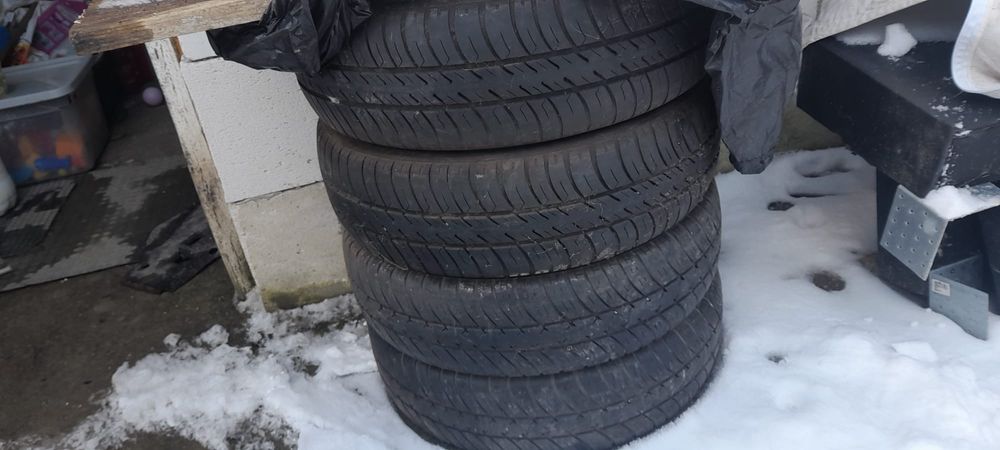 Cauciucuri  R14 aproape noi