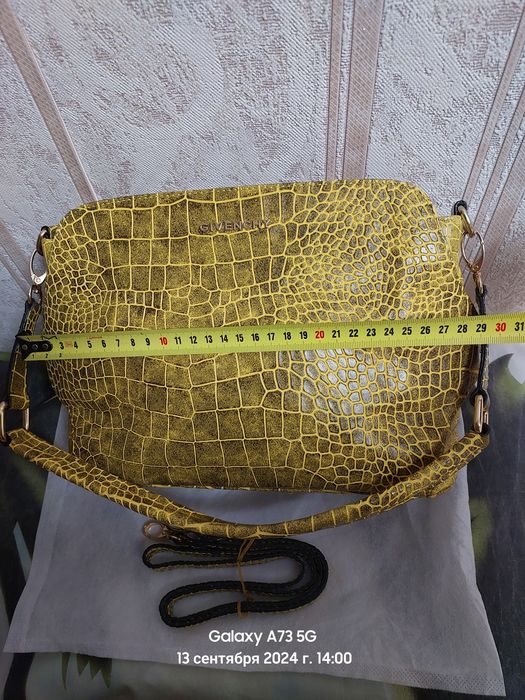 Женская маленькая сумочка